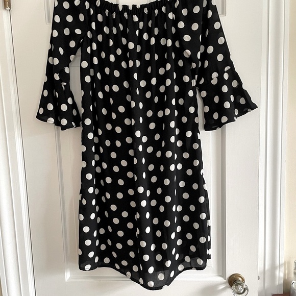 City Streets Black and White Polka Dot Dress with Bell Sleeve. Size Small - Picture 2 of 7